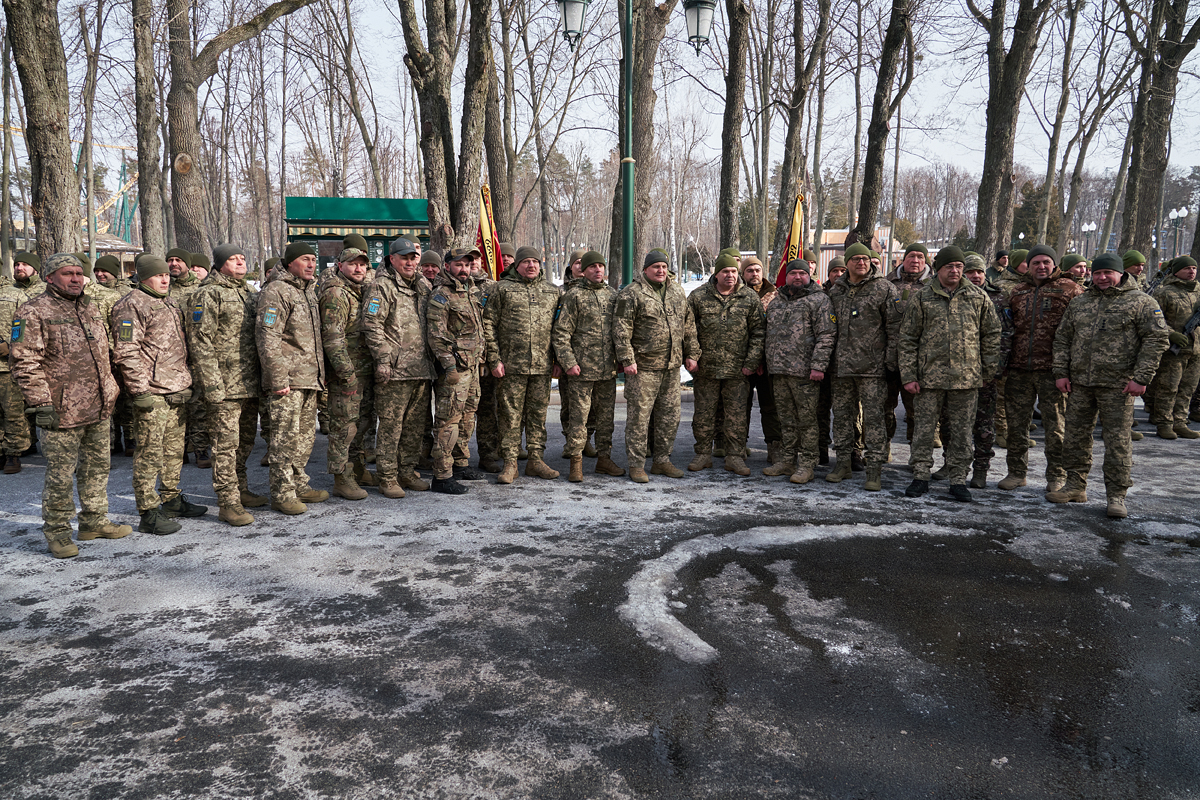 Ігор Терехов нагородив військовослужбовців ТрО за оборону Харкова