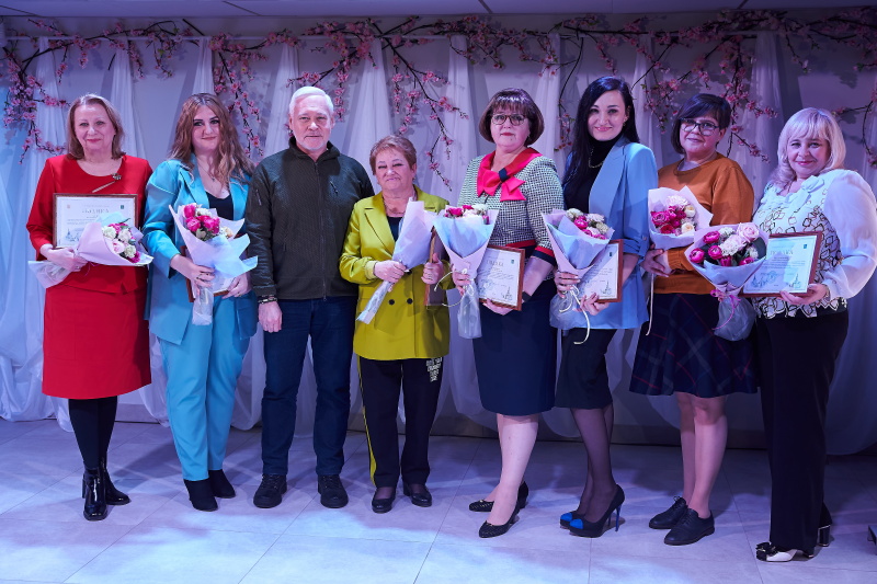 Ігор Терехов привітав з Міжнародним жіночим днем жінок Салтівського району - 10