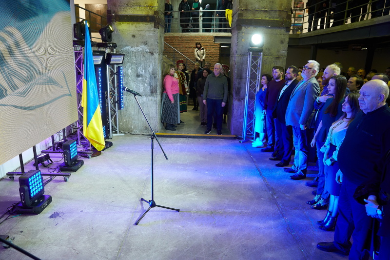 Ігор Терехов привітав працівників театру з професійним святом - 1