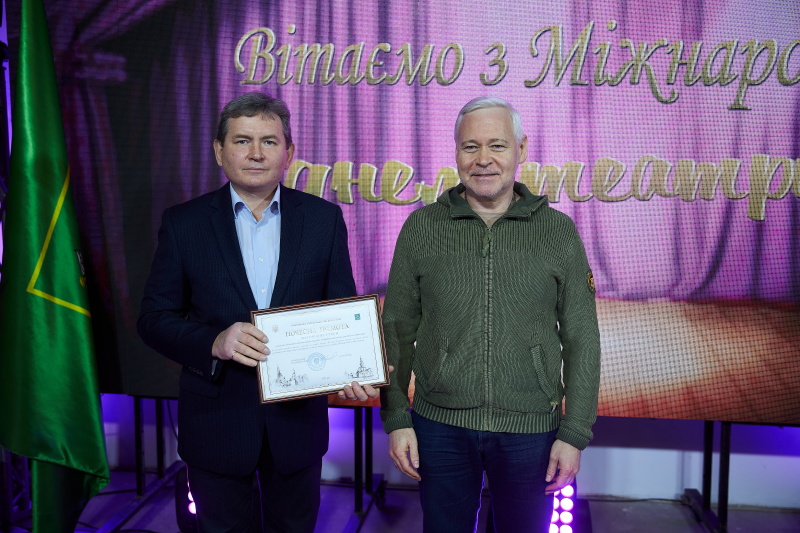 Ігор Терехов привітав працівників театру з професійним святом - 7
