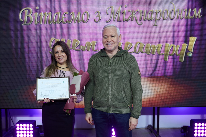 Ігор Терехов привітав працівників театру з професійним святом - 13