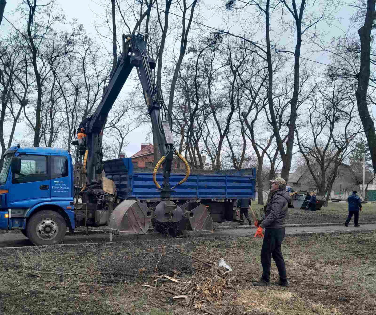 У Немишлянському районі пройшов суботник