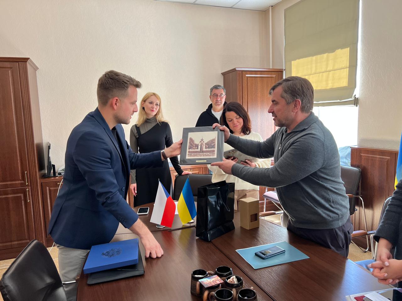 У міськраді відбулася зустріч із представниками муніципалітету Праги