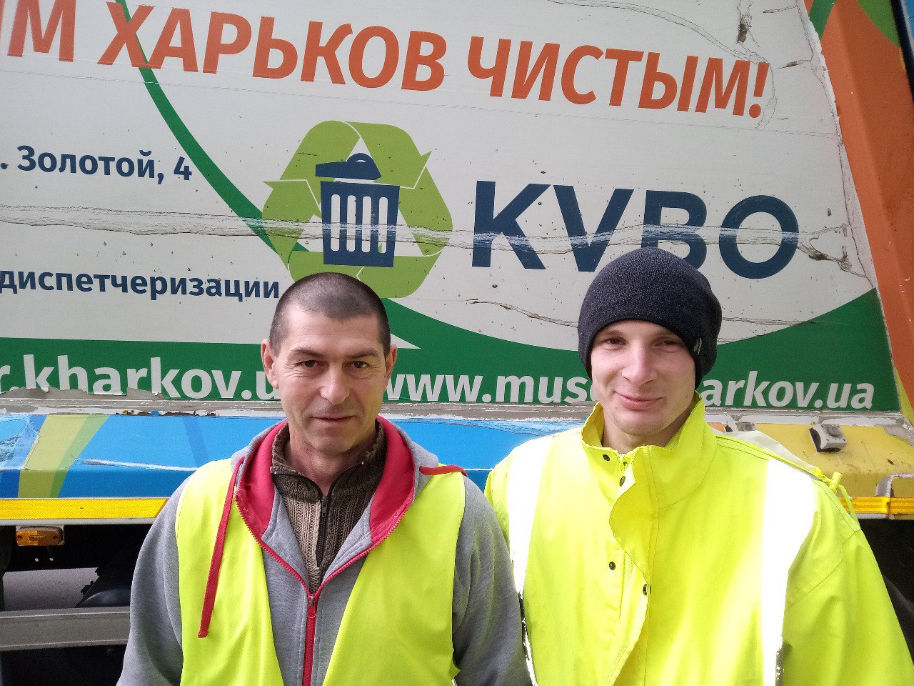 Робітники КВПВ наводять лад у Салтівському районі