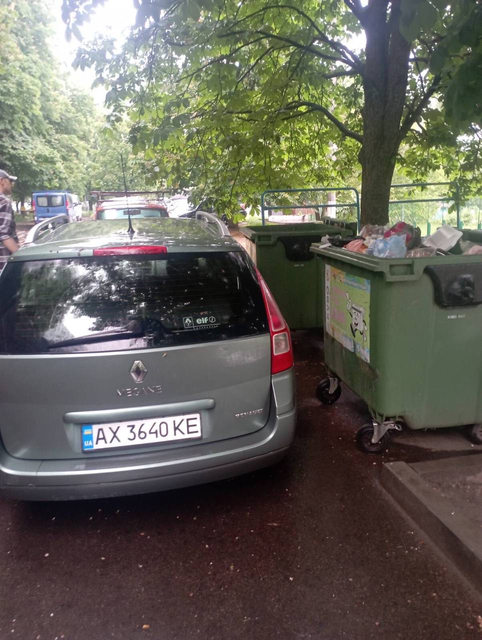 КП «КВПВ» просить водіїв не заважати вивезенню побутових відходів - 4