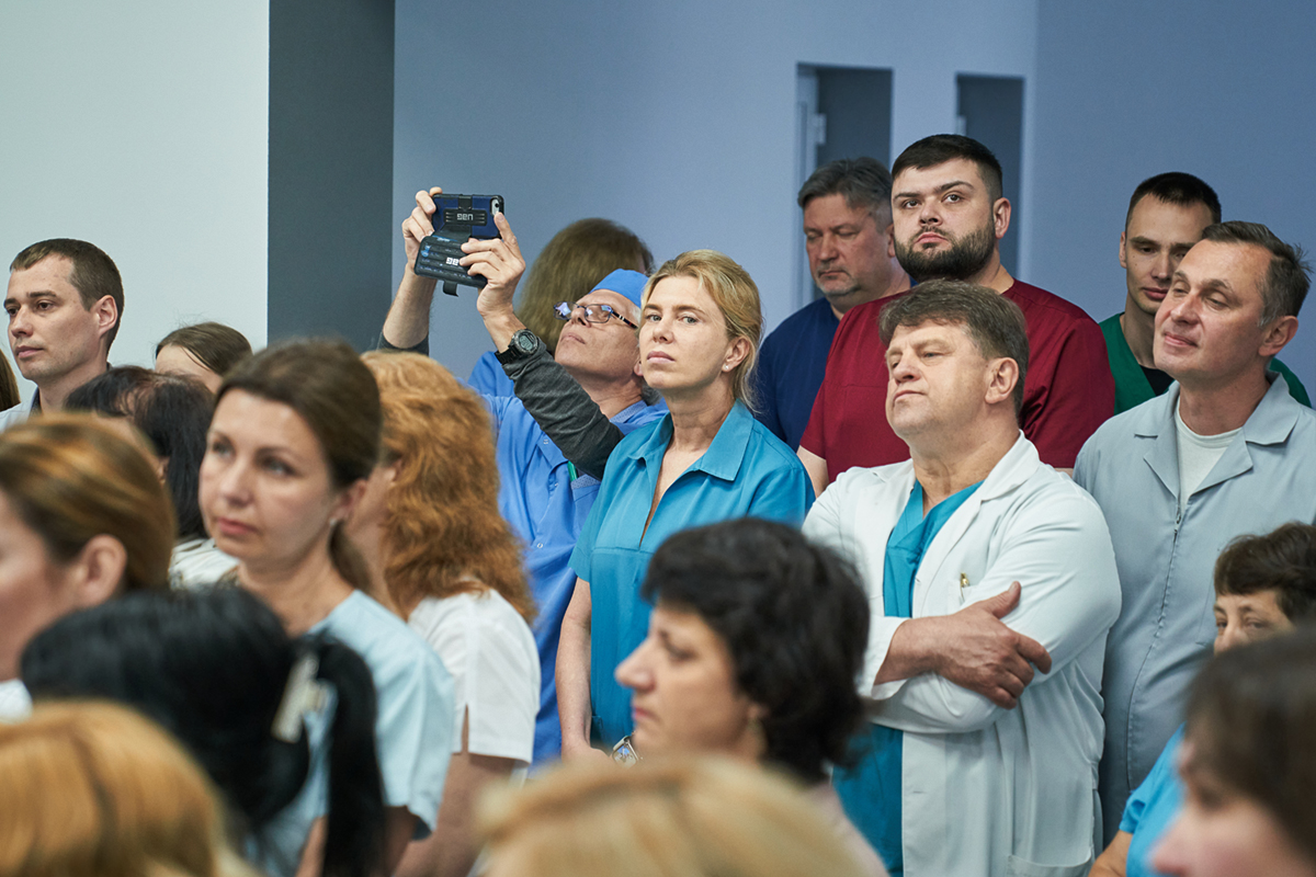 Ігор Терехов привітав колектив лікарні №30 із професійним святом - 2