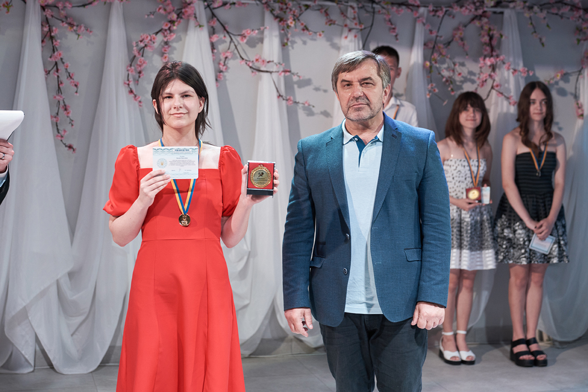 У Харкові пройшли шкільні випускні - 26