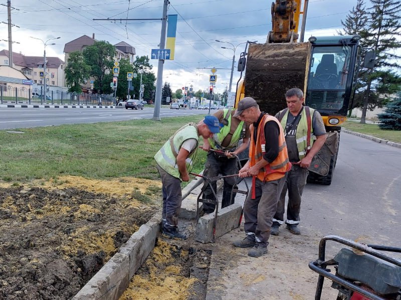 На проспекті Гагаріна ліквідували складну аварію на водоводі - 3