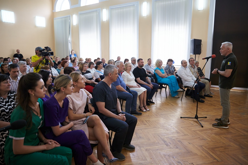 Ігор Терехов вручив нагороди медикам Салтівського району - 1