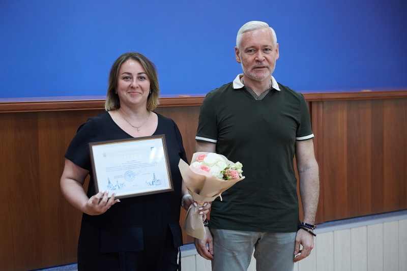 Ігор Терехов привітав зі святом медиків Новобаварського району - 15