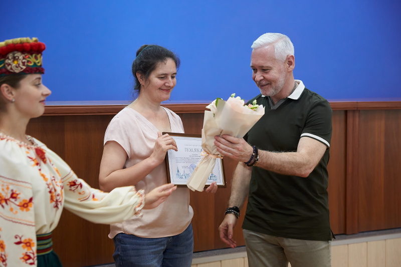 Ігор Терехов привітав зі святом медиків Новобаварського району - 16