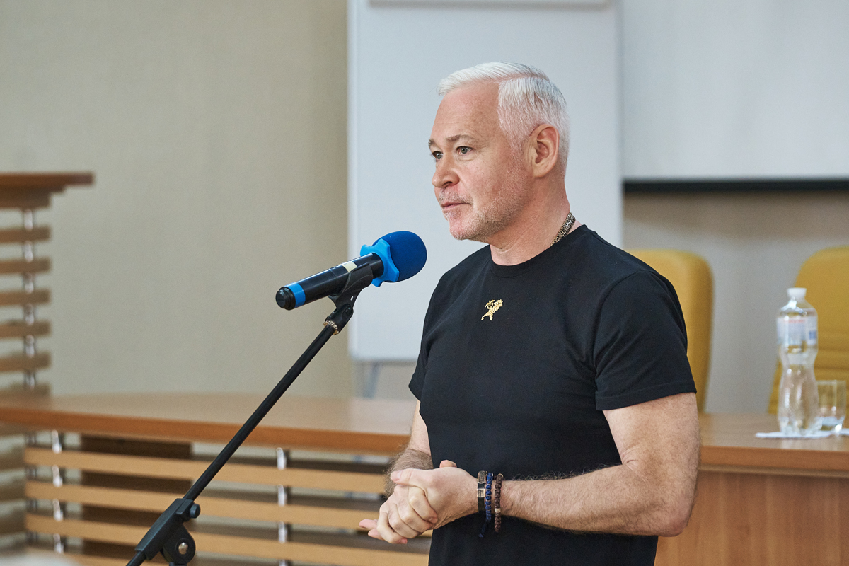 Ігор Терехов привітав з професійним святом керівників міських медзакладів - 2