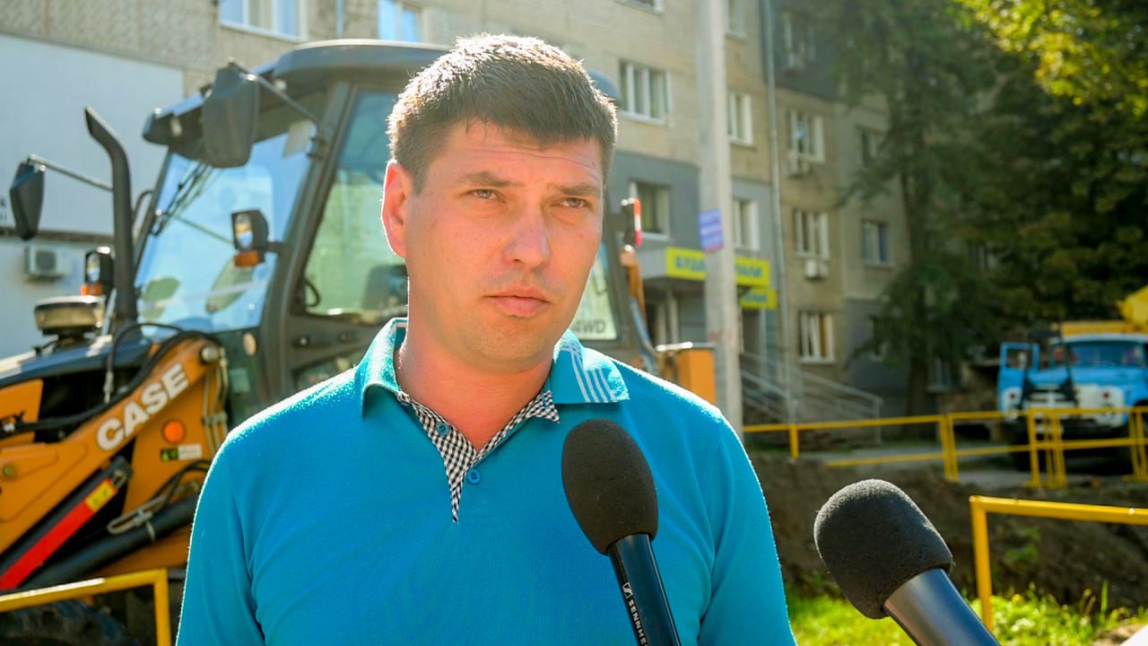 На проспекті Петра Григоренка міняють тепломагістраль 