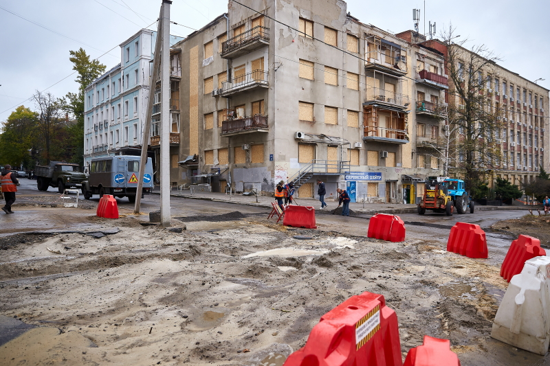 У Київському районі після обстрілу замінили інженерні мережі