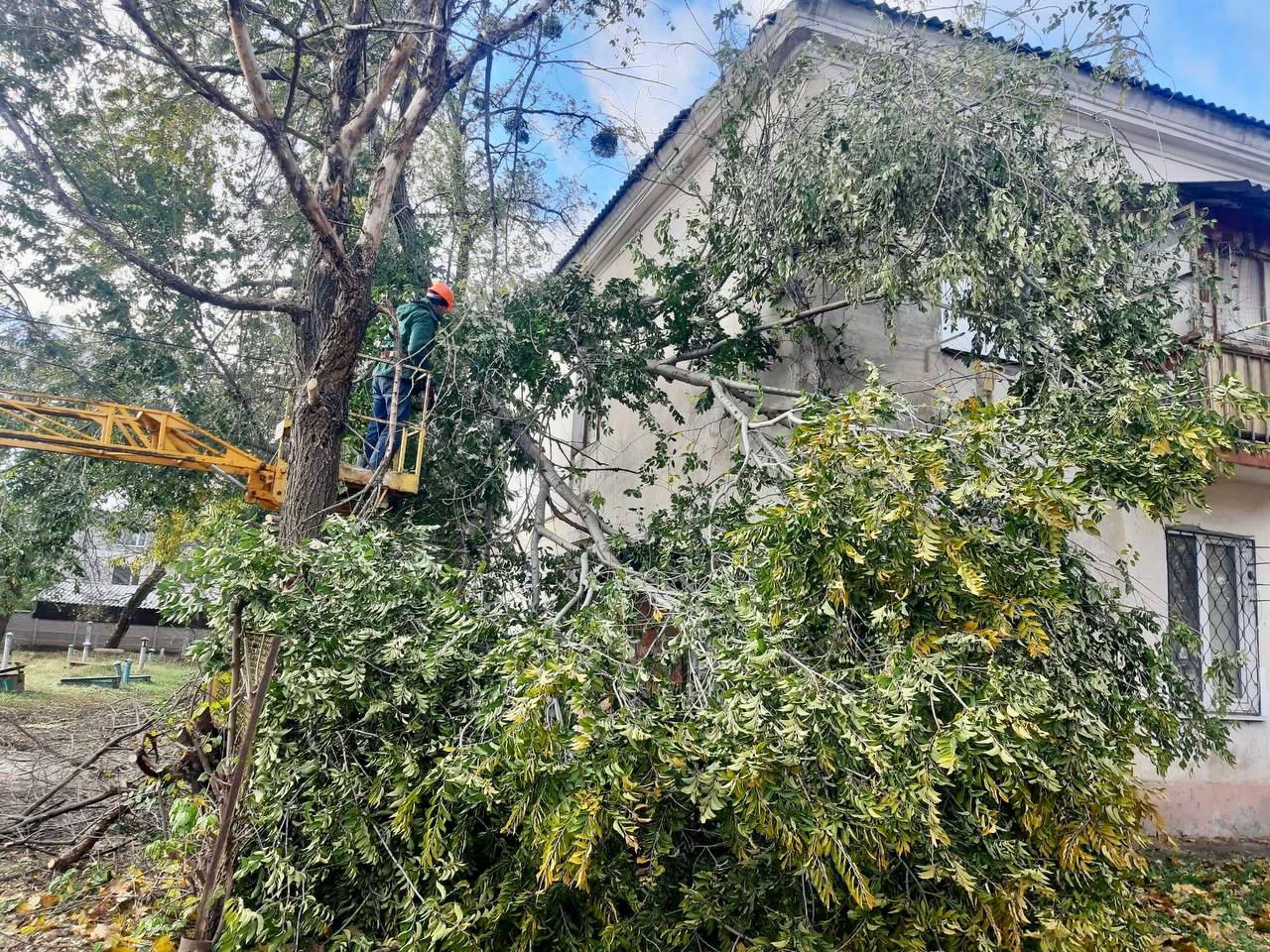 У Харкові завершують ліквідацію наслідків буревію - 2