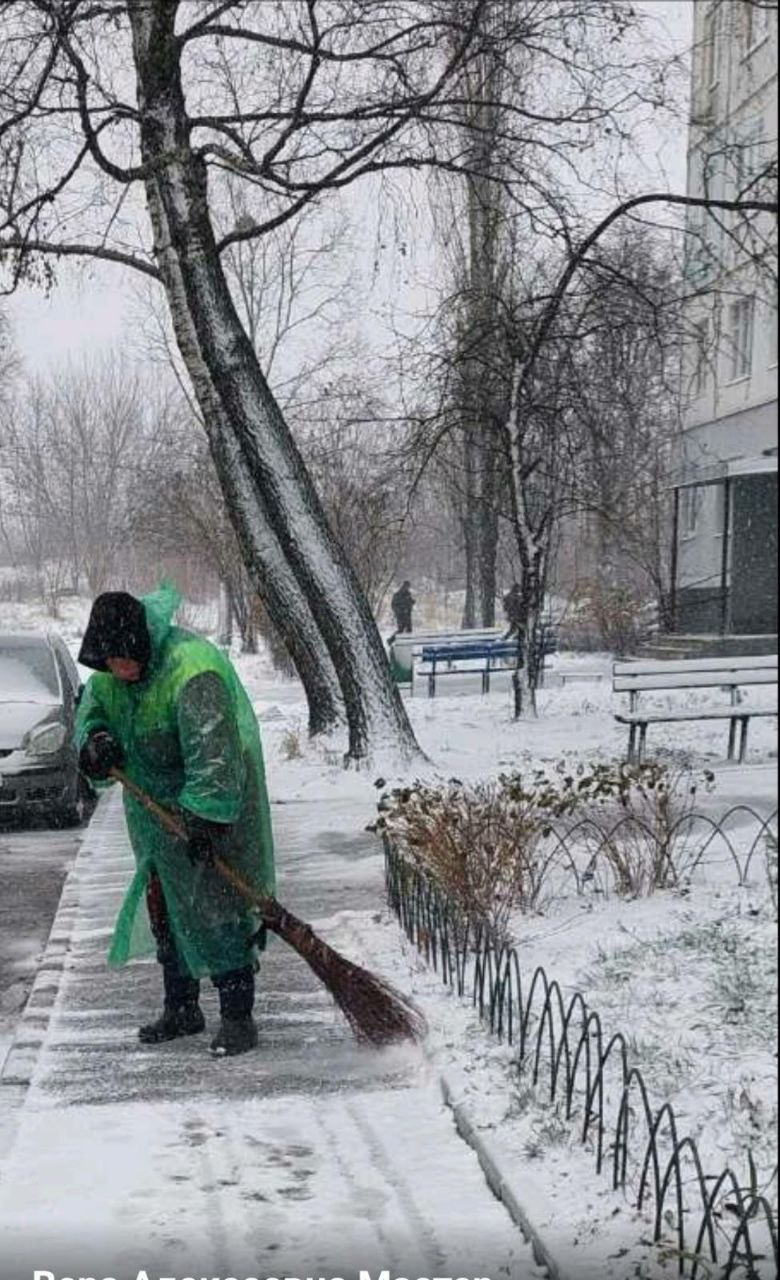 У Харкові усувають наслідки негоди - 5