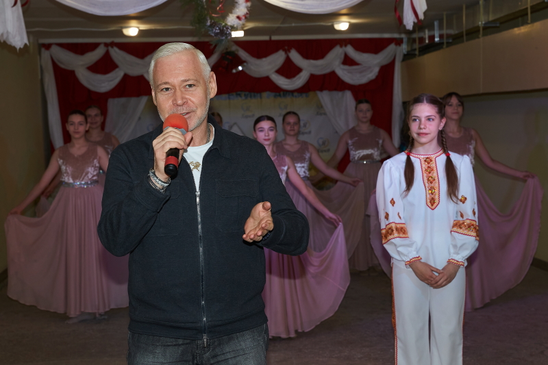 Ігор Терехов привітав дітей з Днем святого Миколая - 6