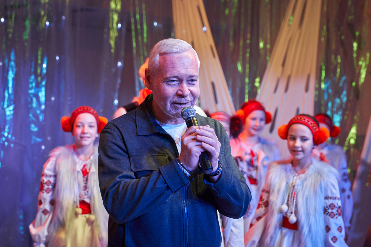 Ігор Терехов привітав дітей з Днем святого Миколая - 14