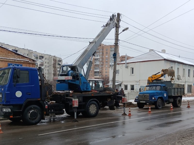 За вихідні в Харкові усунули 17 аварій на водоводах