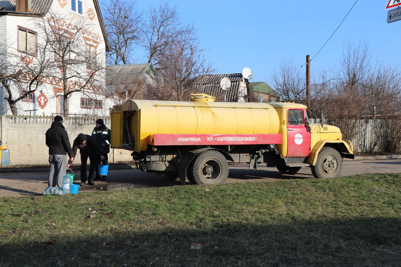 В Основ'янському районі усувають аварію на водоводі після обстрілу - 2