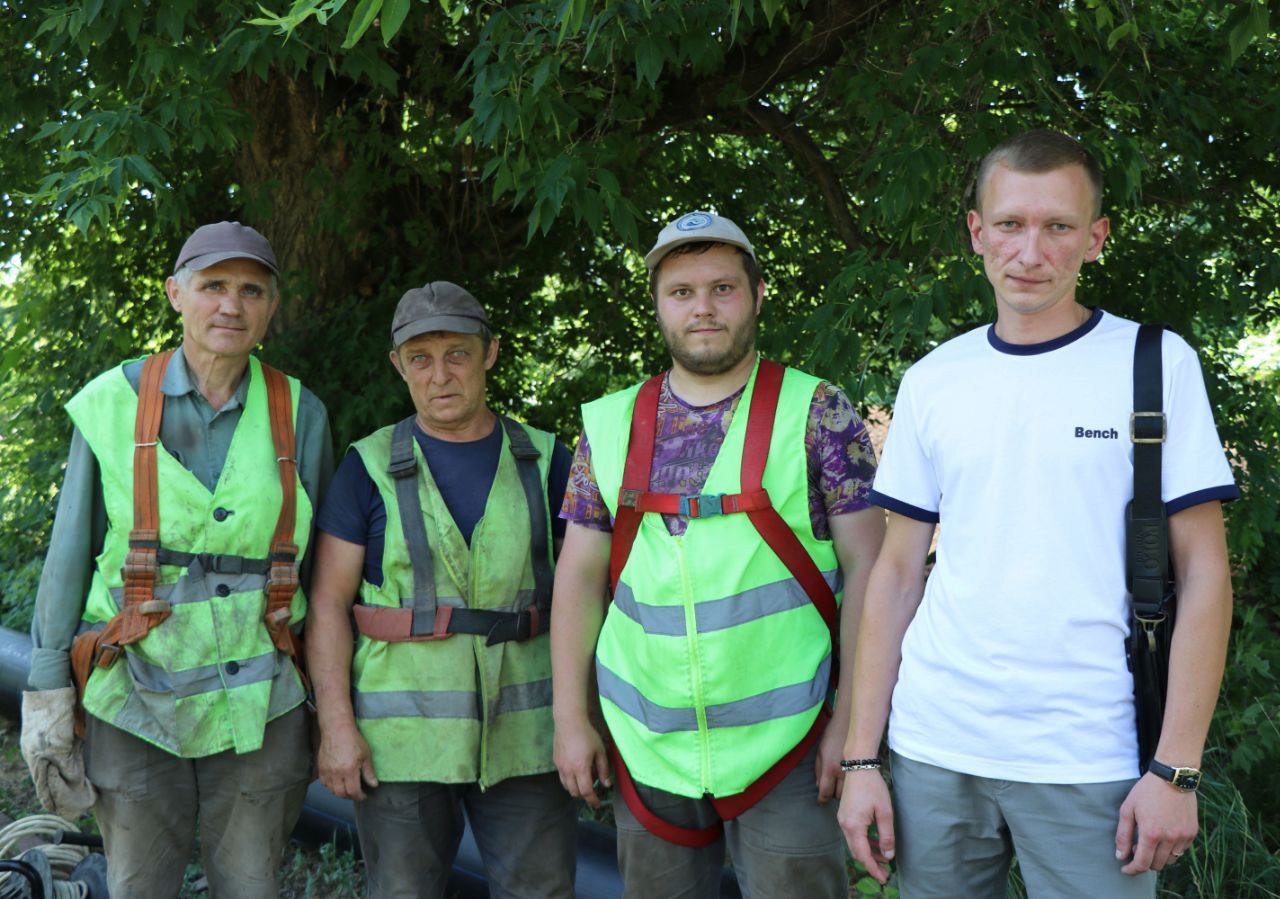 В Індустріальному районі ремонтують водовід після обстрілу 