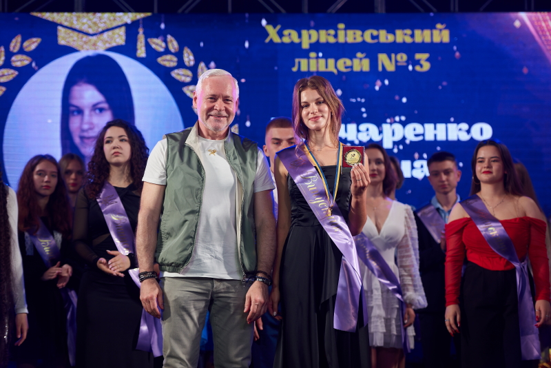 Ігор Терехов привітав із закінченням школи випускників Салтівського району - 20