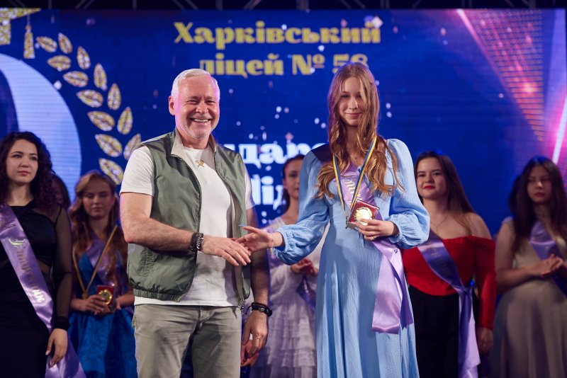 Ігор Терехов привітав із закінченням школи випускників Салтівського району - 22