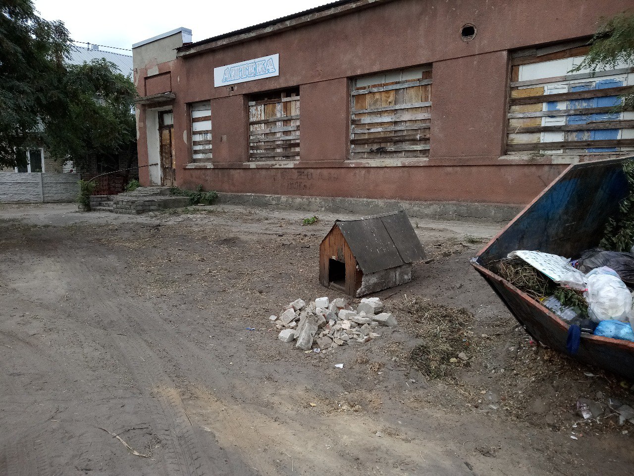КВПВ продовжує усувати стихійні звалища