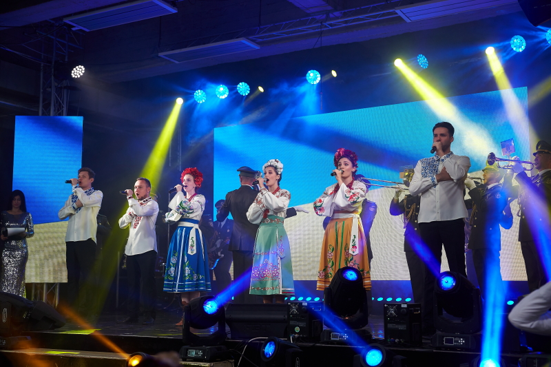 У Салтівському районі відсвяткували День учителя - 20