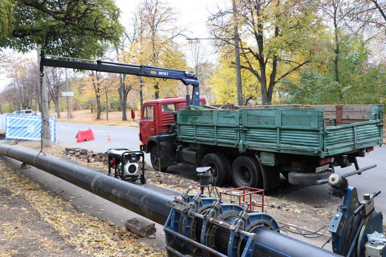 У Немишлянському районі усувають аварії на водоводах