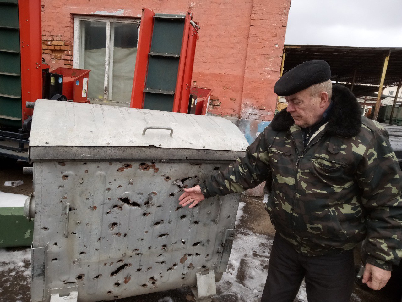 КВПВ ремонтує контейнери для сміття - 1