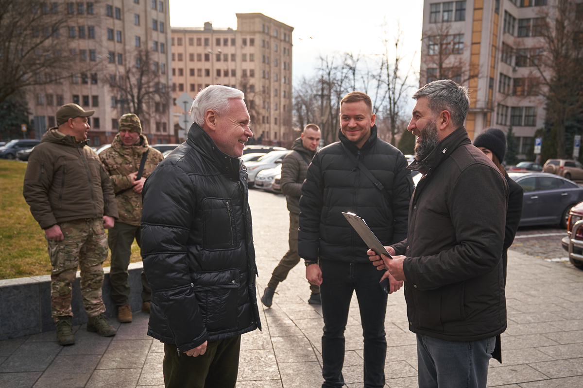 Харківський бізнес передав військовим техніку та обладнання для оборони міста - 2