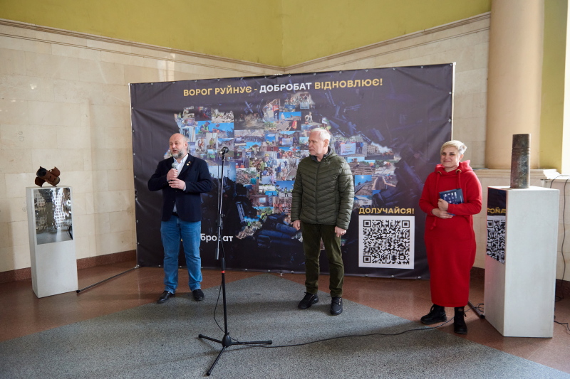 У Харкові відкрилася виставка про незламність українських міст - 8