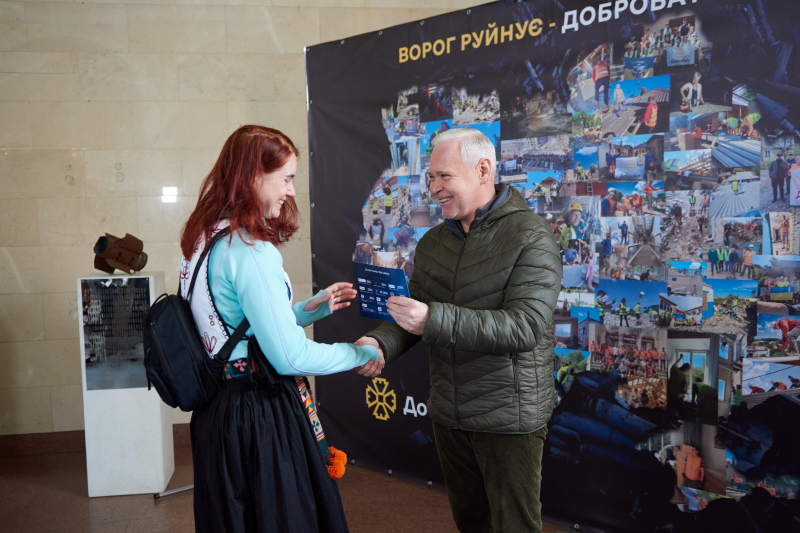 У Харкові відкрилася виставка про незламність українських міст - 14