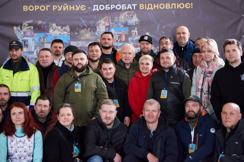 У Харкові відкрилася виставка про незламність українських міст - 15