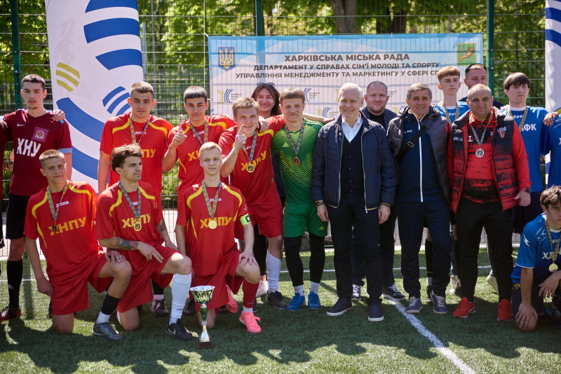 У Харкові нагородили переможців студентської ліги з футболу 