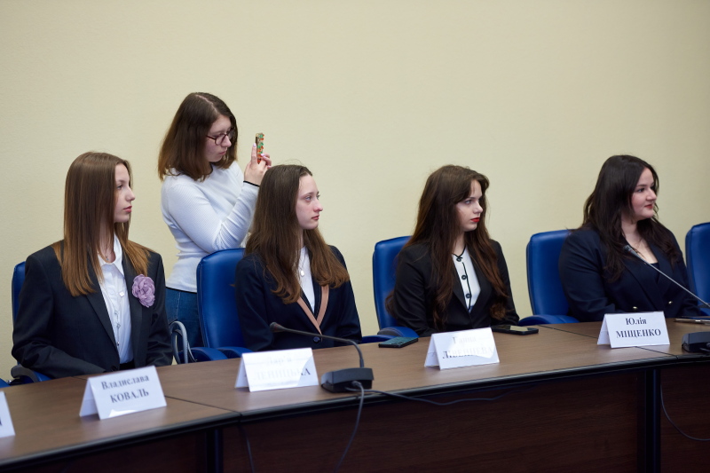 У Школі молодого дипломата відбувся випуск слухачів - 3
