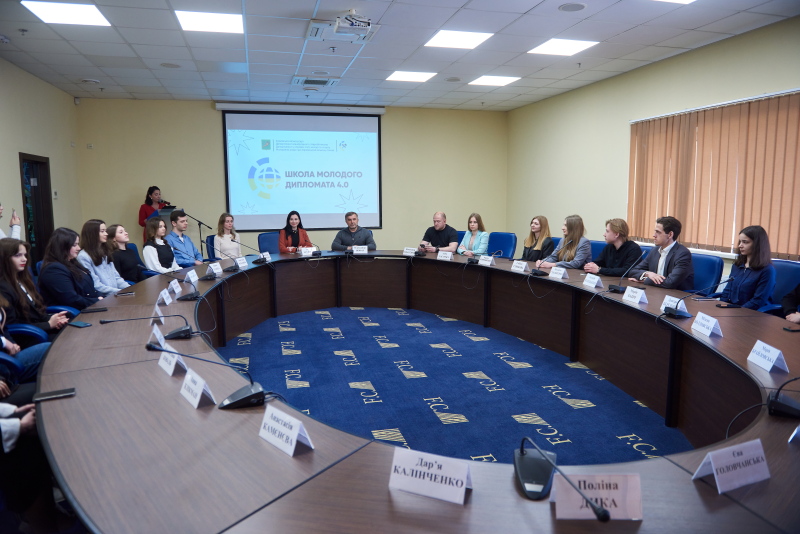 У Школі молодого дипломата відбувся випуск слухачів - 6