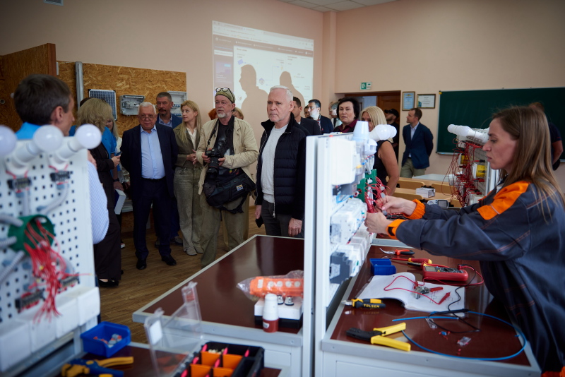 У Харкові відкрили навчальний центр та укриття в закладі профтехосвіти