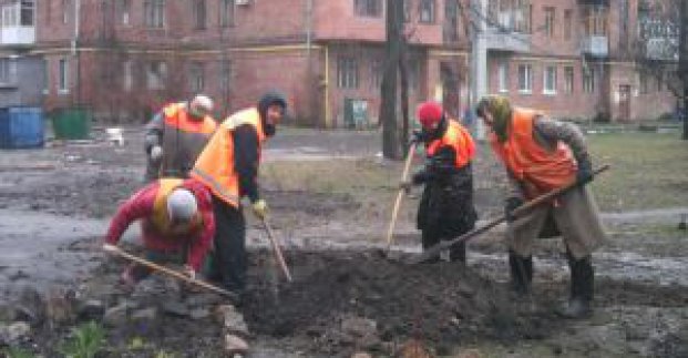 На суботнику в Орджонікідзевському районі перевиконано план прибирання територій