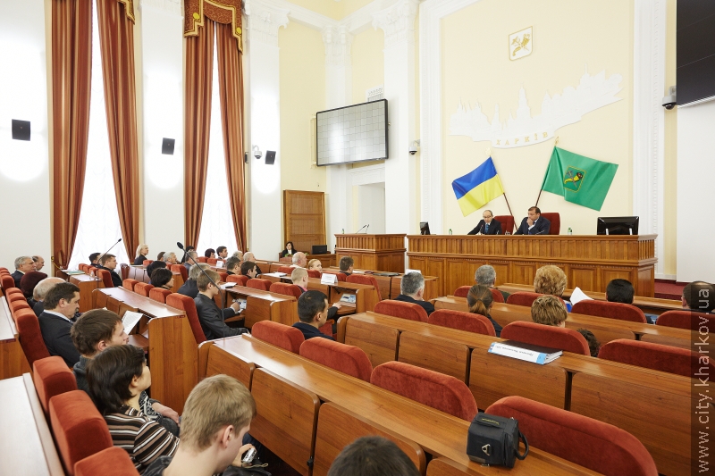 Міська влада відзначила тих, хто проявив мужність при пожежі у будинку на Московському проспекті