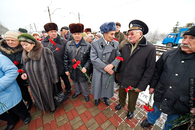До пам'ятника загиблим червоноармійцям у Пилипівці поклали квіти