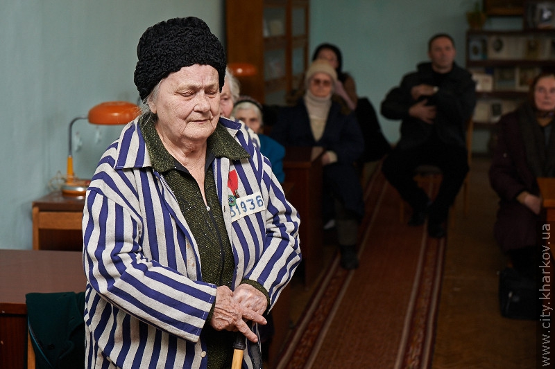 Геннадій Кернес зустрівся з колишніми в'язнями концтаборів