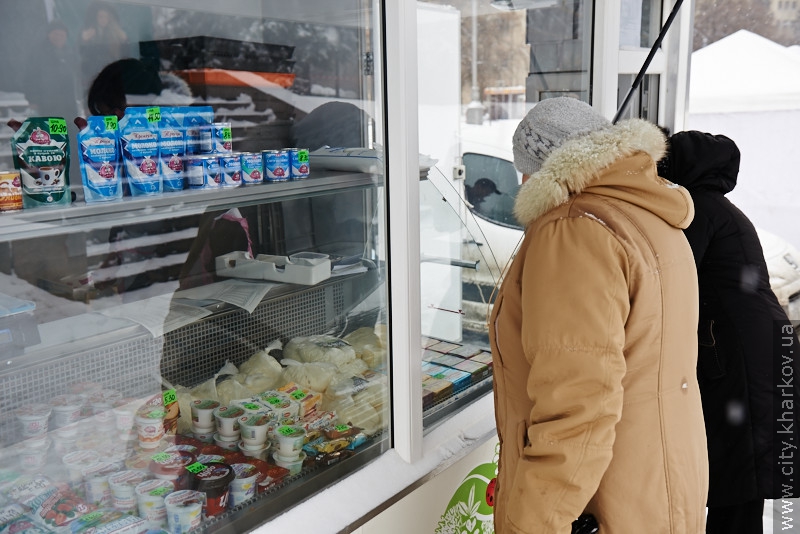 Робота ярмарку на площі Свободи продовжена до початку квітня