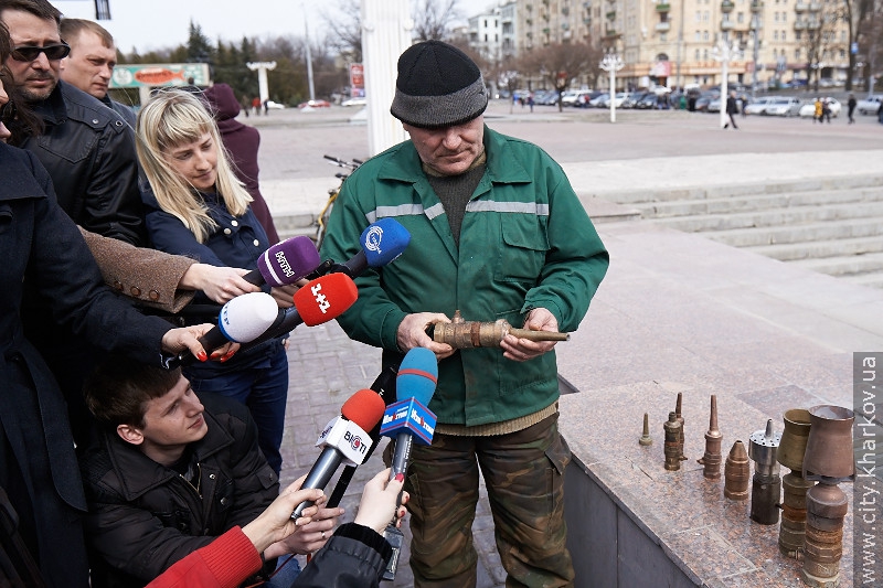 Правоохоронці знайшли частину викрадених форсунок, призначених для харківських фонтанів