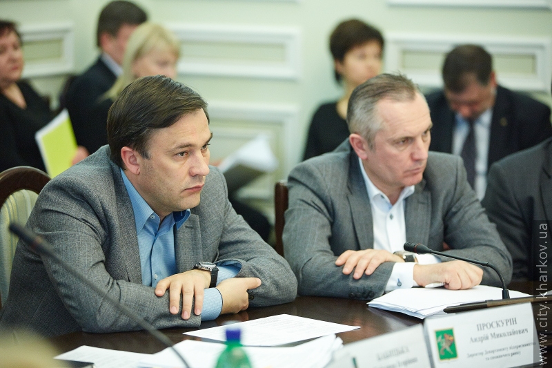 На розділовій смузі проспекту Леніна не буде реклами