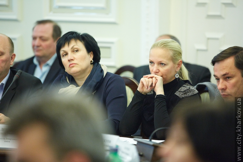 На розділовій смузі проспекту Леніна не буде реклами