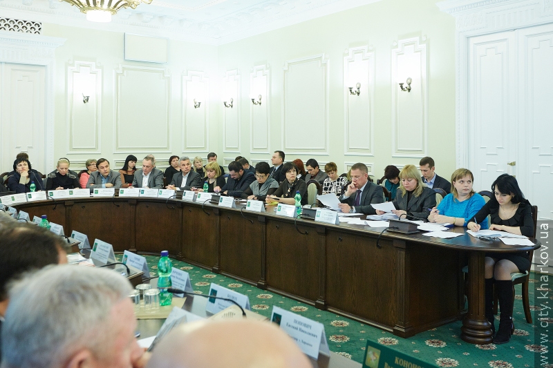 На розділовій смузі проспекту Леніна не буде реклами