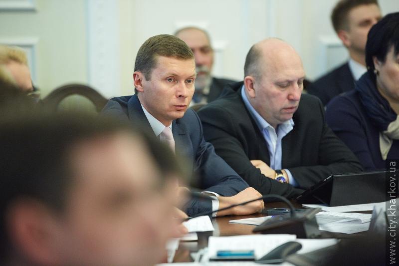 На розділовій смузі проспекту Леніна не буде реклами