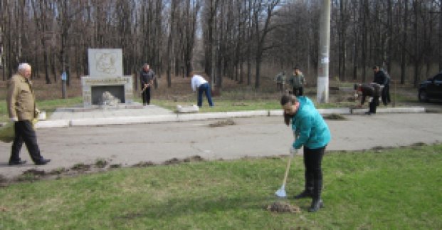 У міському суботнику взяло участь більше 20 тисяч чоловік